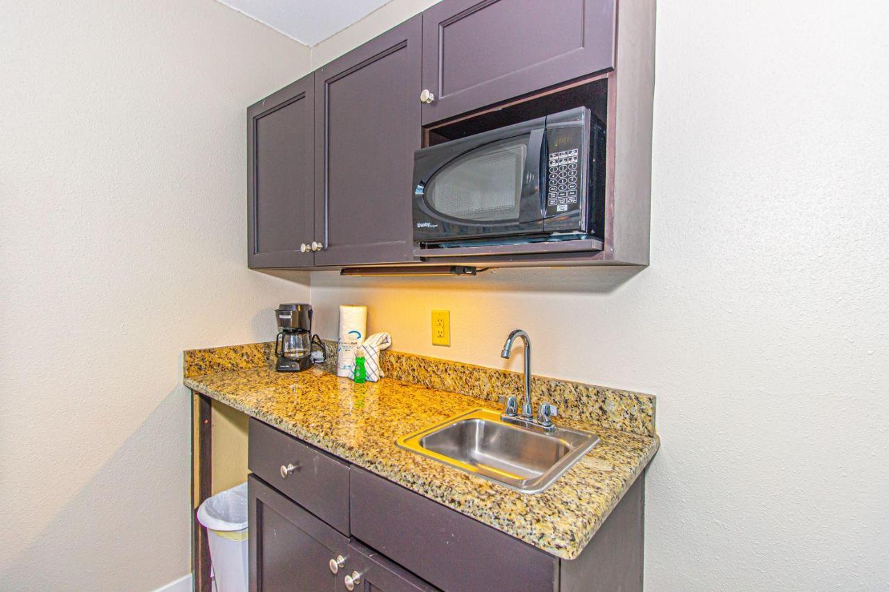 Landmark Resort King Suite Unit 710 Beautifully Updated Sleeps 4 Myrtle Beach Buitenkant foto